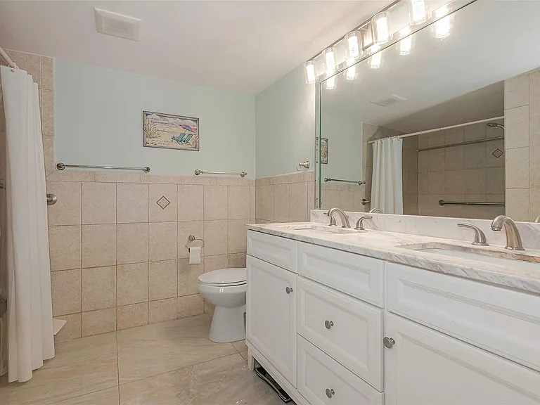 2017 S Ocean Dr #307 — Photo 20