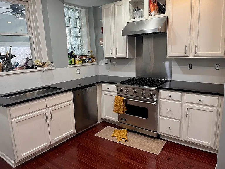 2429 N California Ave #1 — Photo 9