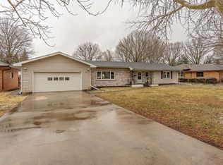 540 S 4th St, Fairbury, IL 61739