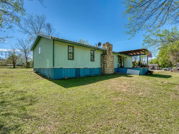 305 S N Avenue, Marble Falls, TX 78654-6115