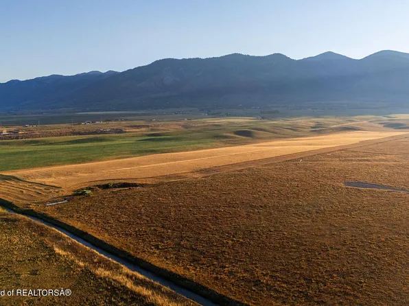 2 Rolling Acres, Freedom, WY 83120