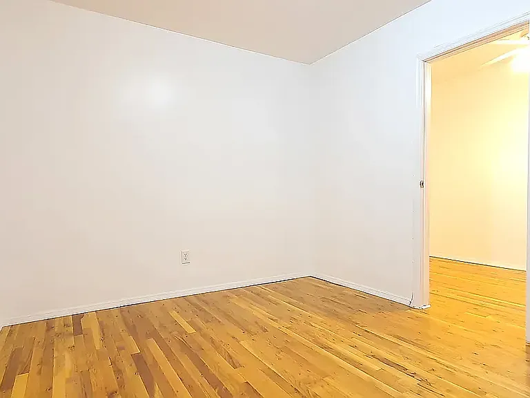 224 Metropolitan Ave #8 — Photo 2