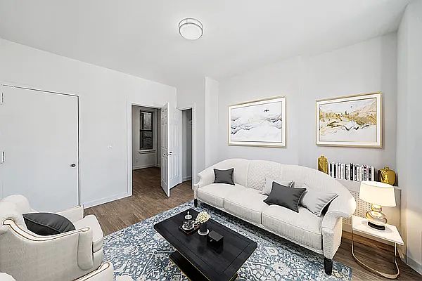 2nd image of 643 Franklin Ave APT 1L