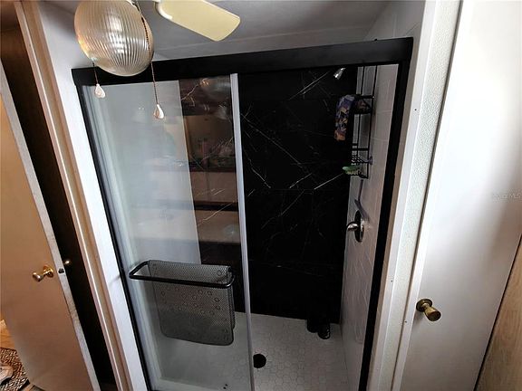 4th image of 1600 N Old Coachman Rd #806