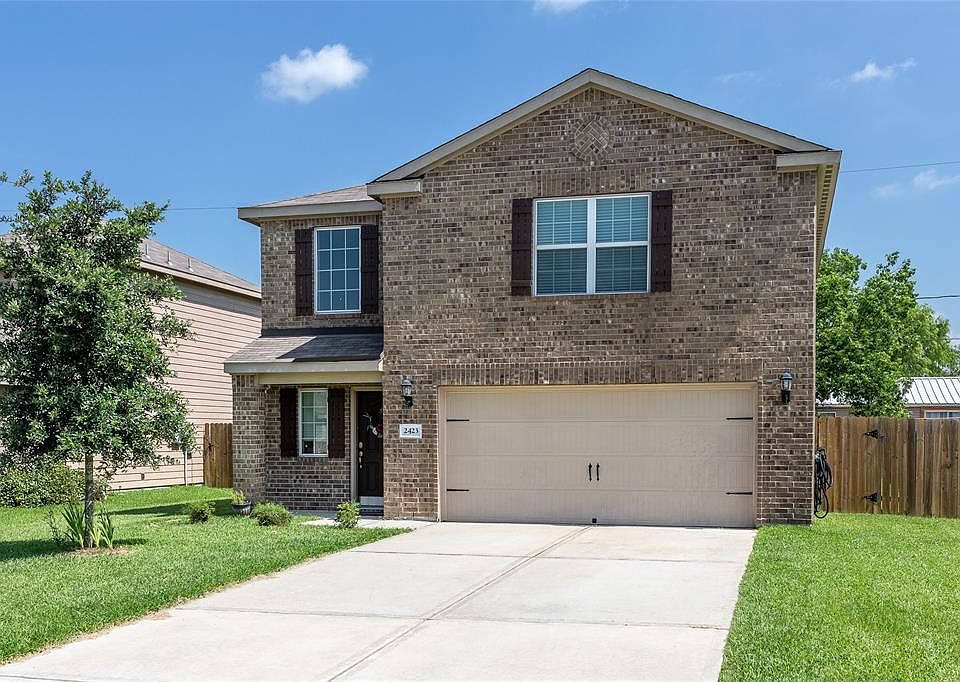 1st image of 2423 Tracy Ln