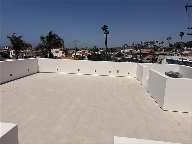Casa Pacifica — Photo 22
