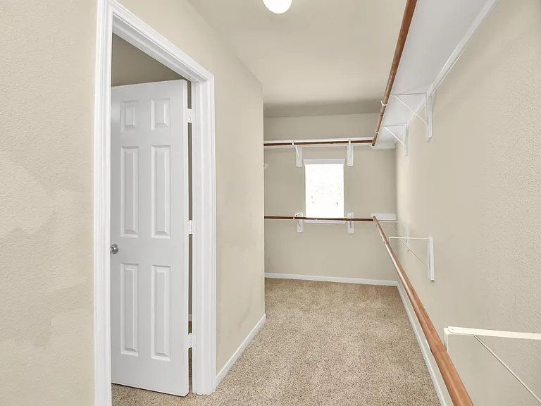 13127 Barn Course Dr — Photo 32