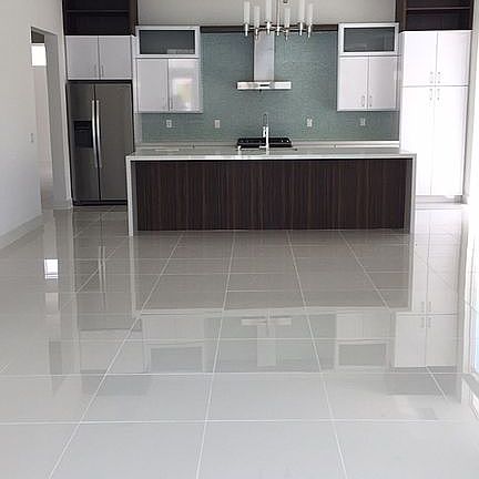 Kitchen & Great Room