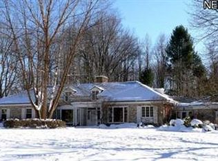 2600 Chagrin River Rd, Chagrin Falls, OH 44022