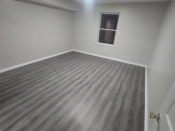 4th image of 132 Fabyan Pl #2A
