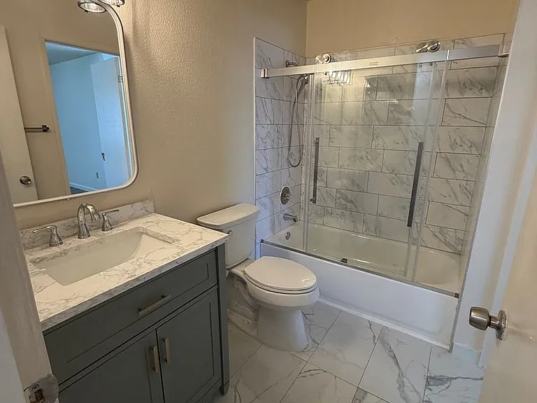 1930 Manor Pl — Photo 22