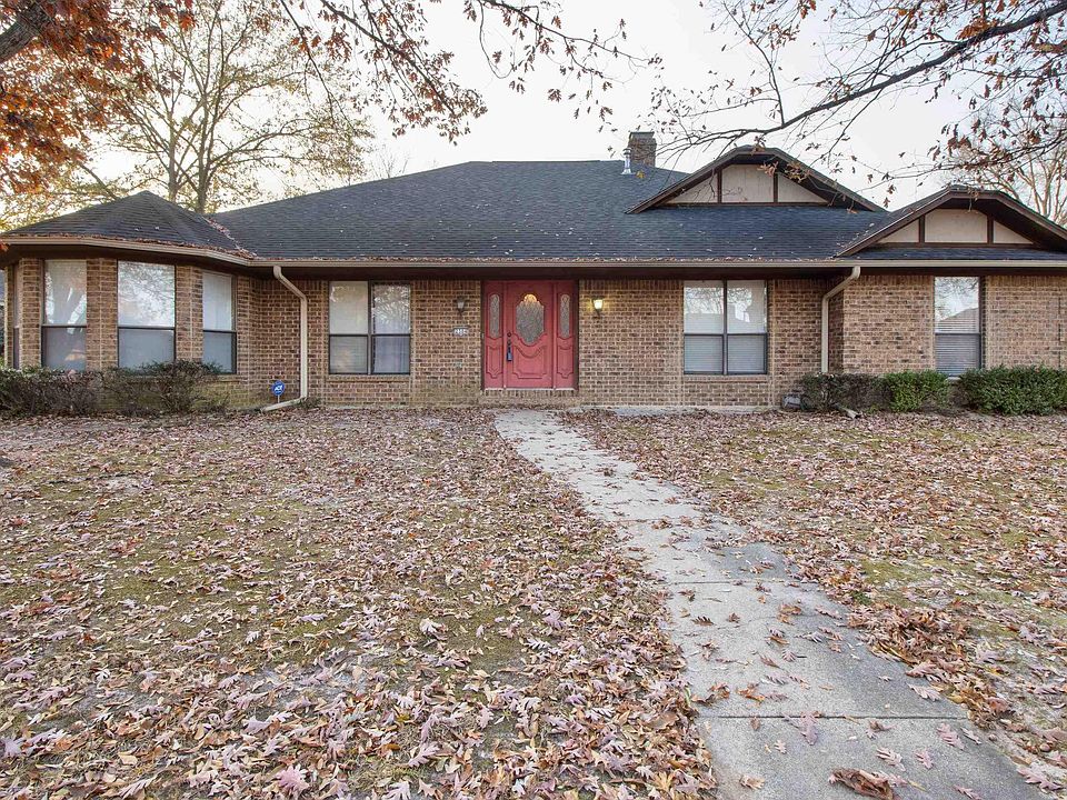 1st image of 2304 Deanna Ave