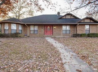 2304 Deanna Ave, Mount Pleasant, TX 75455