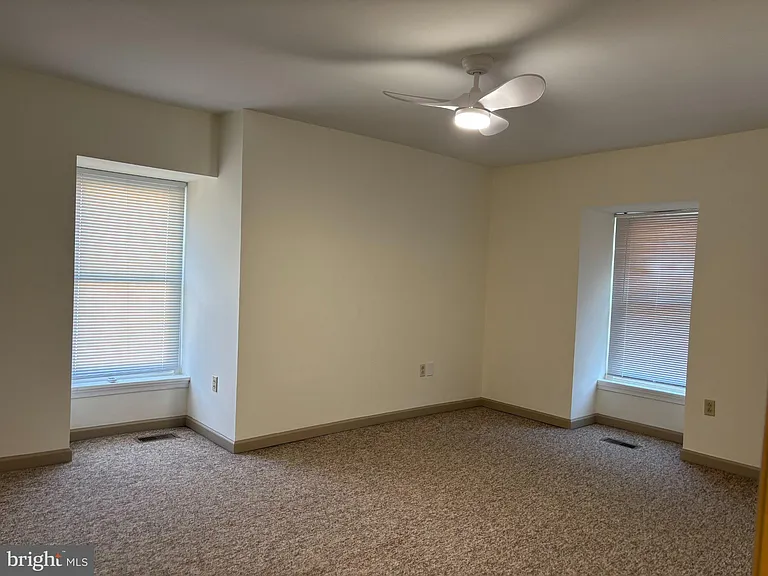 209 E 5th Ave #2 — Photo 12