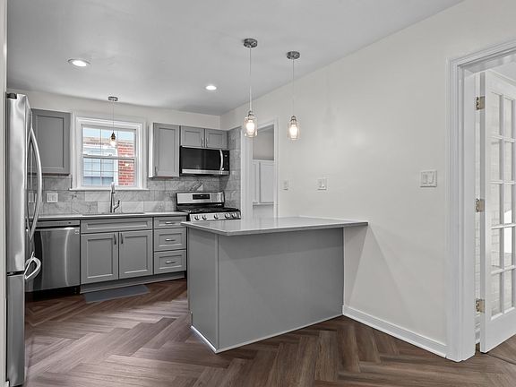 5th image of 4713 Patterson Ave