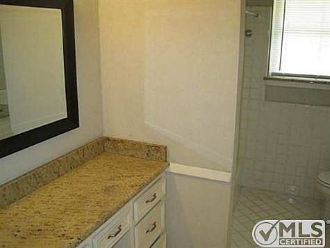 5th image of 10433 Chesterton Dr