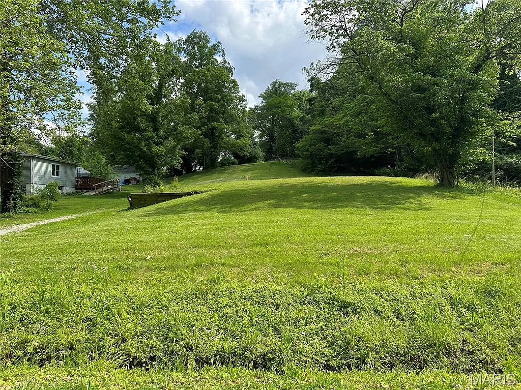 632 Fern Dr photo 1