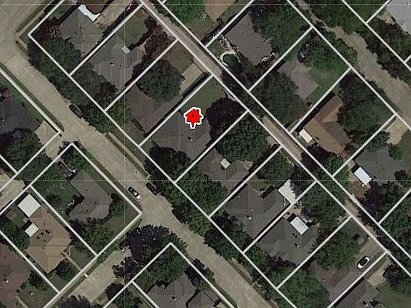2nd image of 812 Creekview Dr
