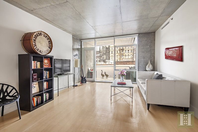 1st image of 115 Norfolk St APT 303