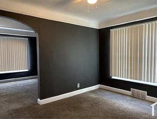 4 bed, 1093 sqft, $1,300 — Photo 4