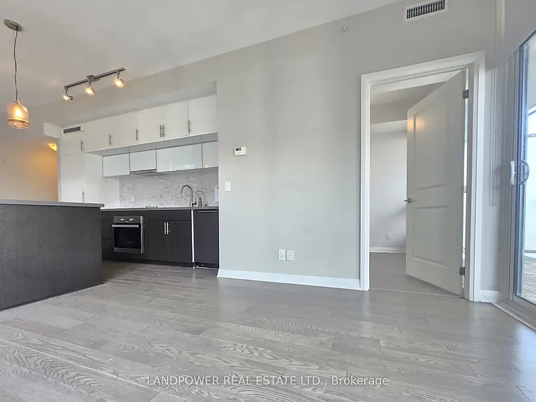 8 Mercer St #1405 — Photo 8