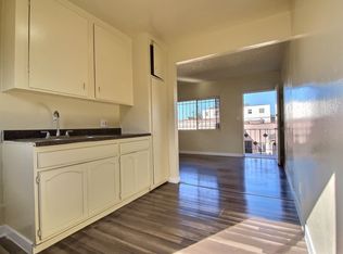 517 W 84th St #7, Los Angeles, CA 90044
