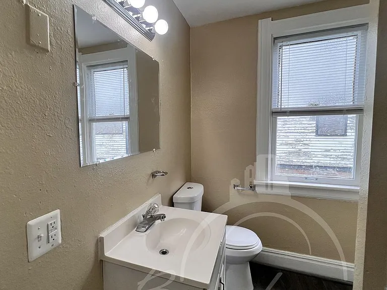 3113 Scottwood Ave — Photo 11