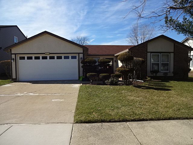 1st image of 1830 Harvest Ln