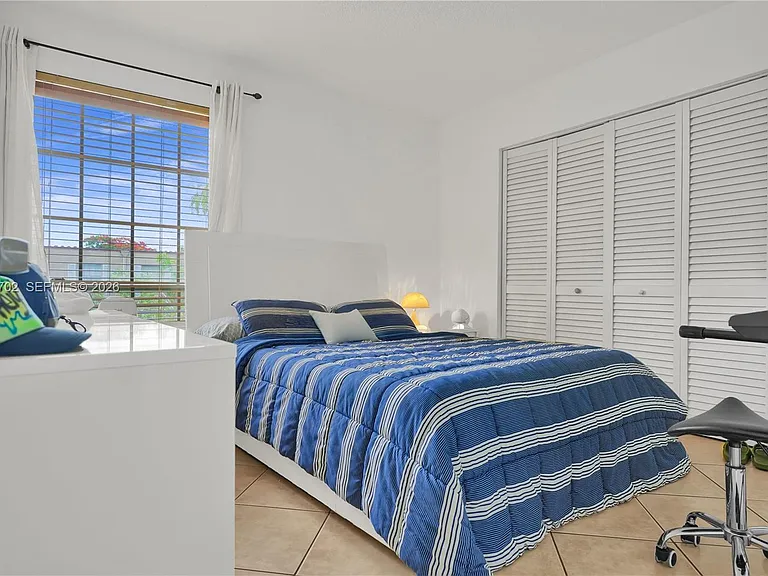 10786 N Kendall Dr #D18 — Photo 13