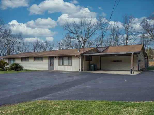 2710 Virginia Dr, Richfield, OH 44286