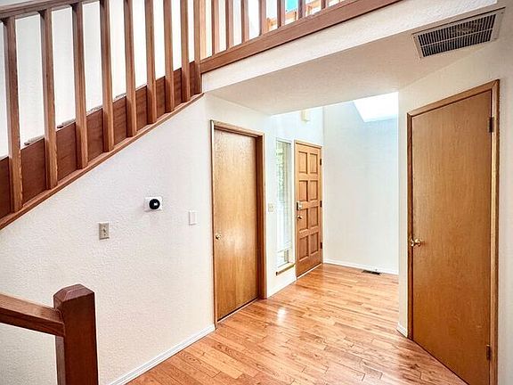 3rd image of 14124 Phinney Ave N