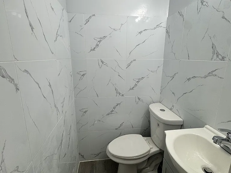 3126 Dobson St #1 — Photo 8