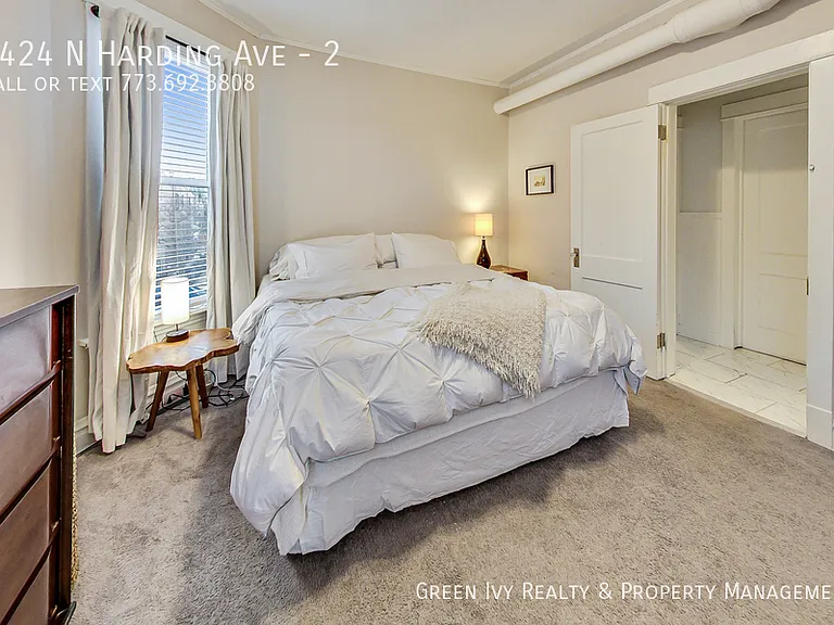 1424 N Harding Ave #2 — Photo 8