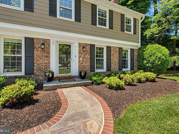 3rd image of 8508 Scarboro Ct
