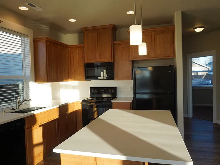 1710 NW 19th Ave — Photo 8