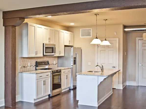 405 N Mulberry St APT 215, Lancaster, PA 17603