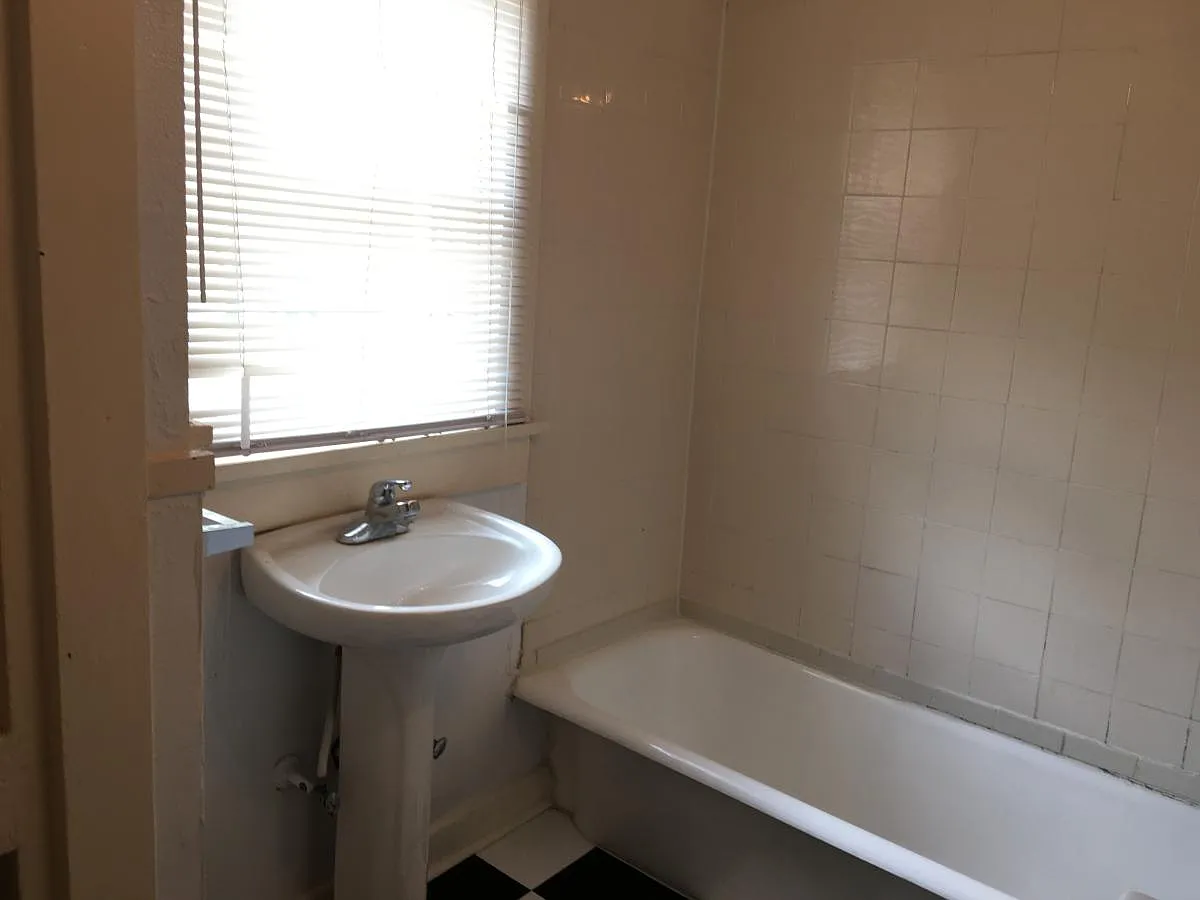 244 Natalen Ave — Photo 4