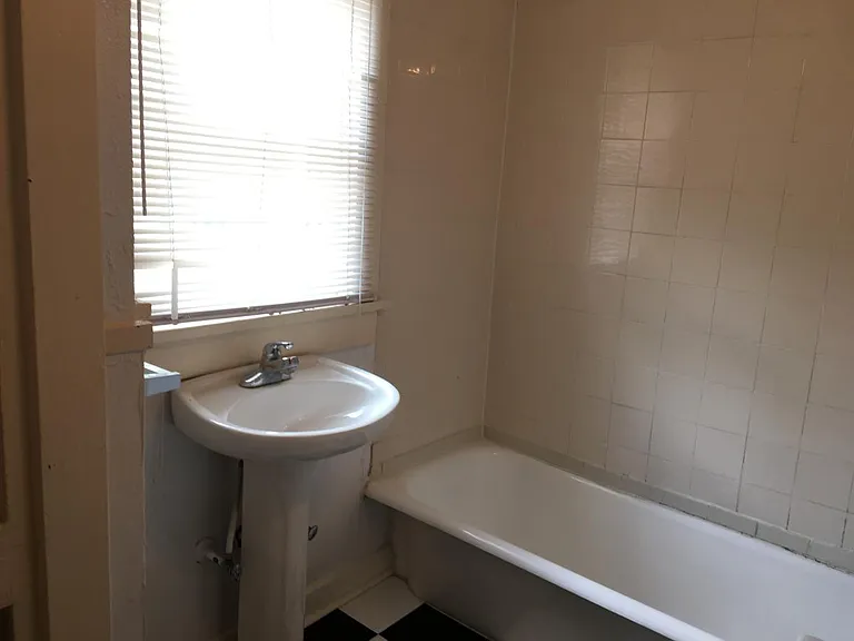 Soaker Tub