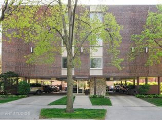 200 Home Ave APT 2A, Oak Park, IL 60302