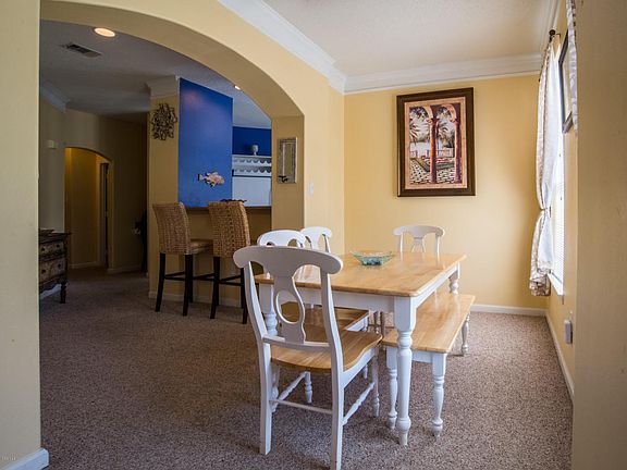 4th image of 2252 Beach Dr