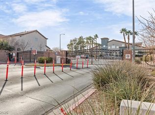 6786 Travertine Ln, Las Vegas, NV 89122