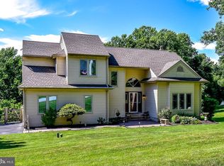 205 Pine Valley Dr, Coatesville, PA 19320
