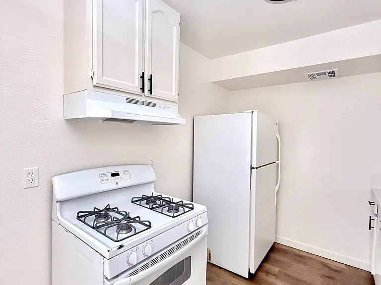 6739 Coldwater Canyon Ave #5 — Photo 12