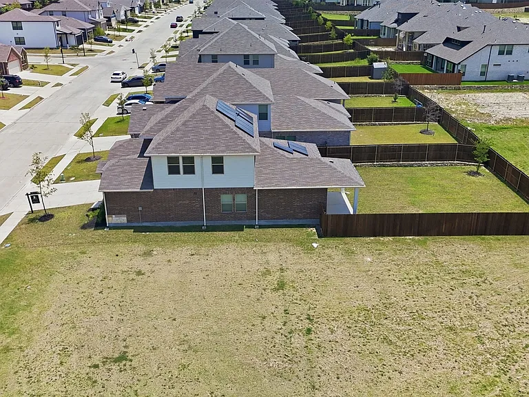 2275 Cliff Springs Dr — Photo 31