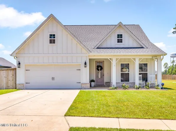 6777 Maurepas Cir, Ocean Springs, MS 39564