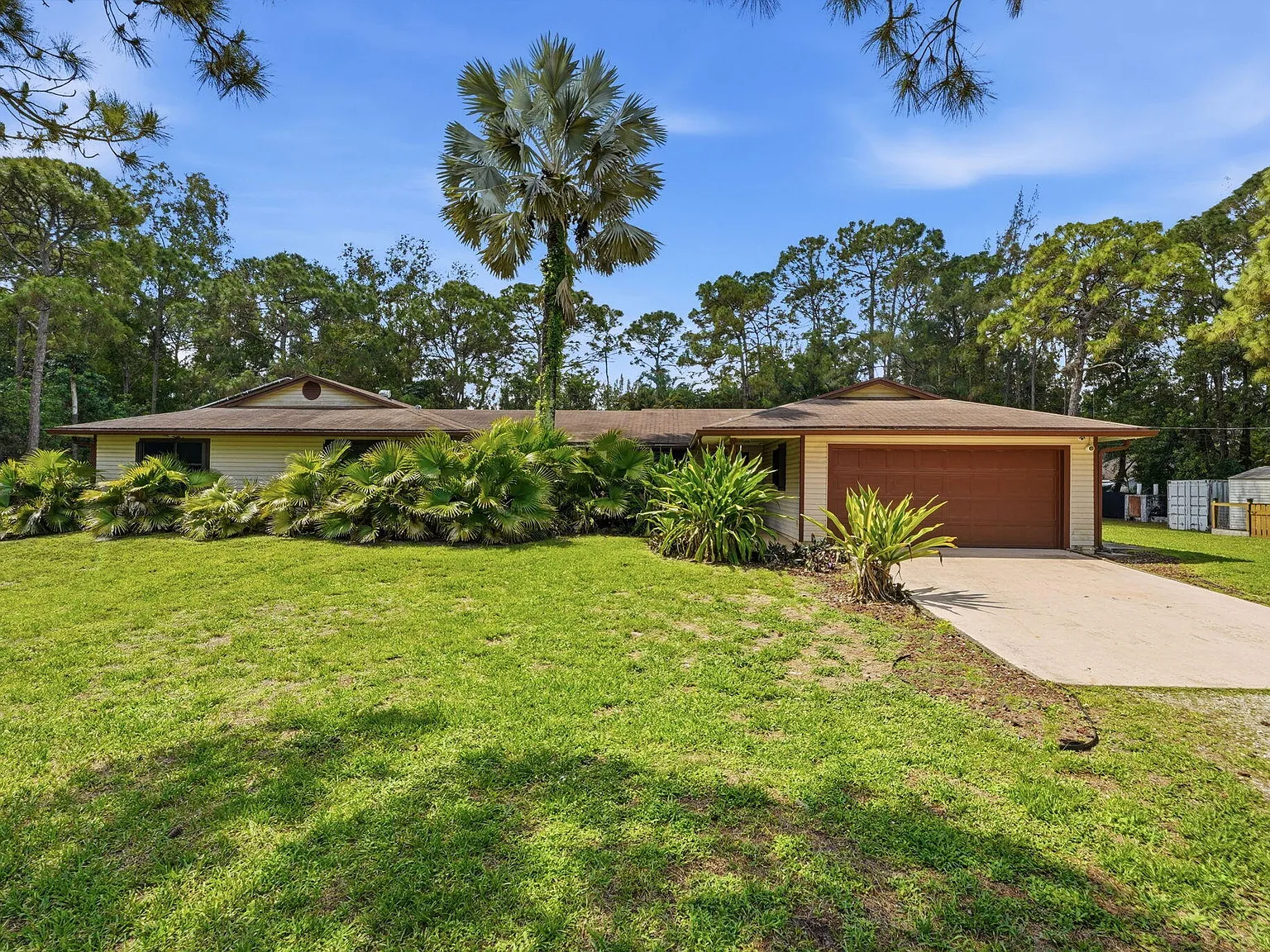 6 bed, 5.0 bath, 2434 sqft, $6,000 — Photo 4