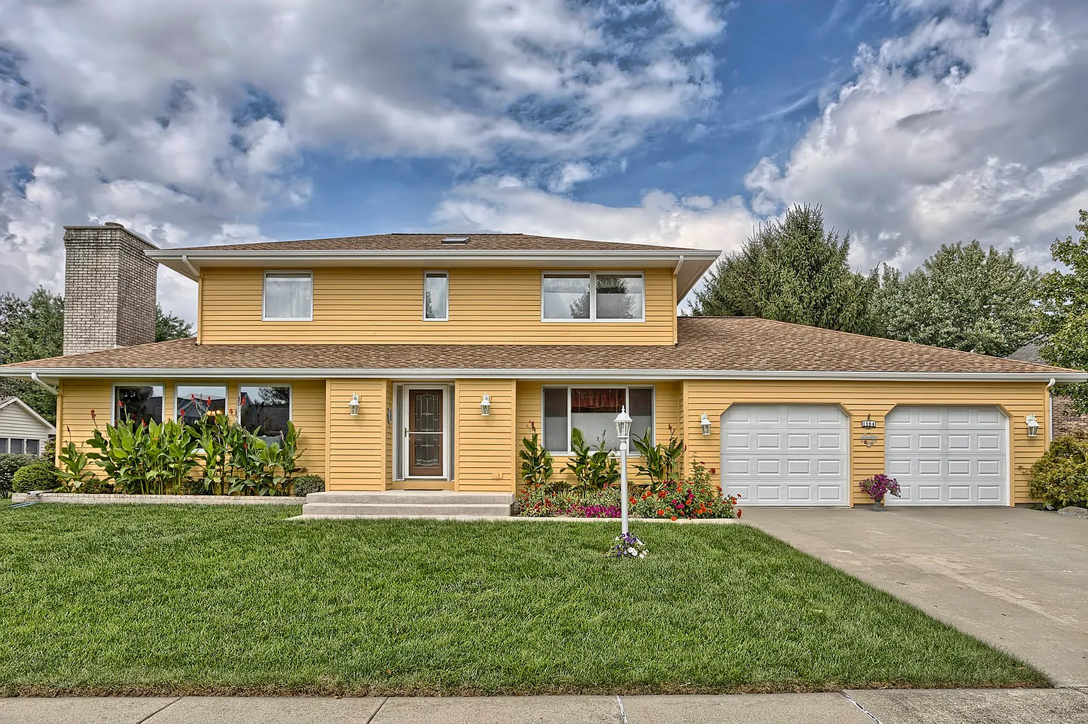 1304 Weathervane Dr photo 1