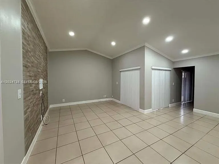 6449 NW 171st St — Photo 2