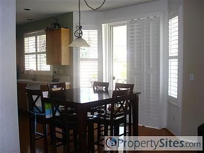 4th image of 725 Manitoba Ct