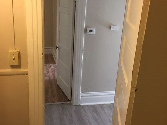4th image of 3455 Sidney St #1F